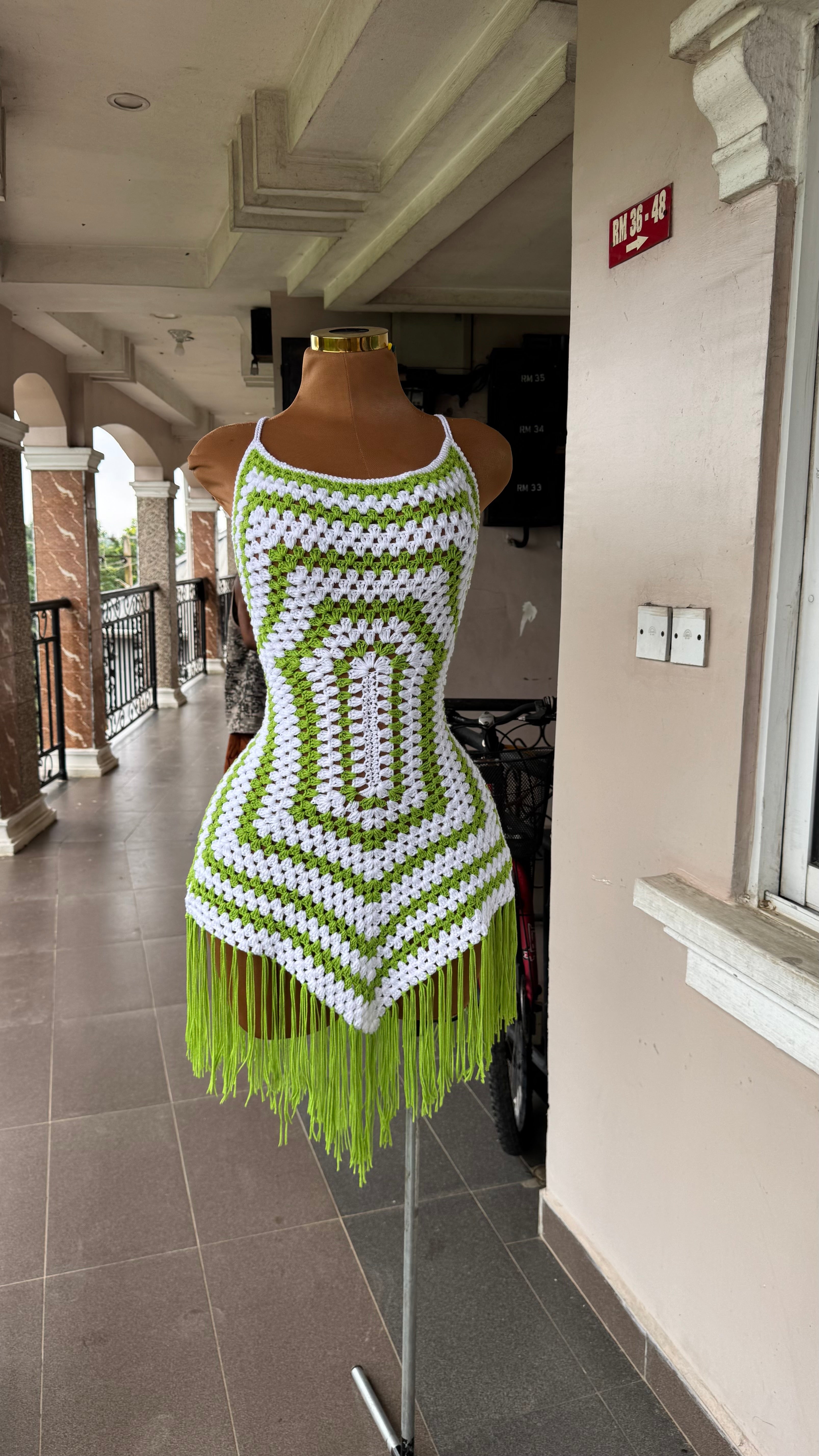 Isla short fringe