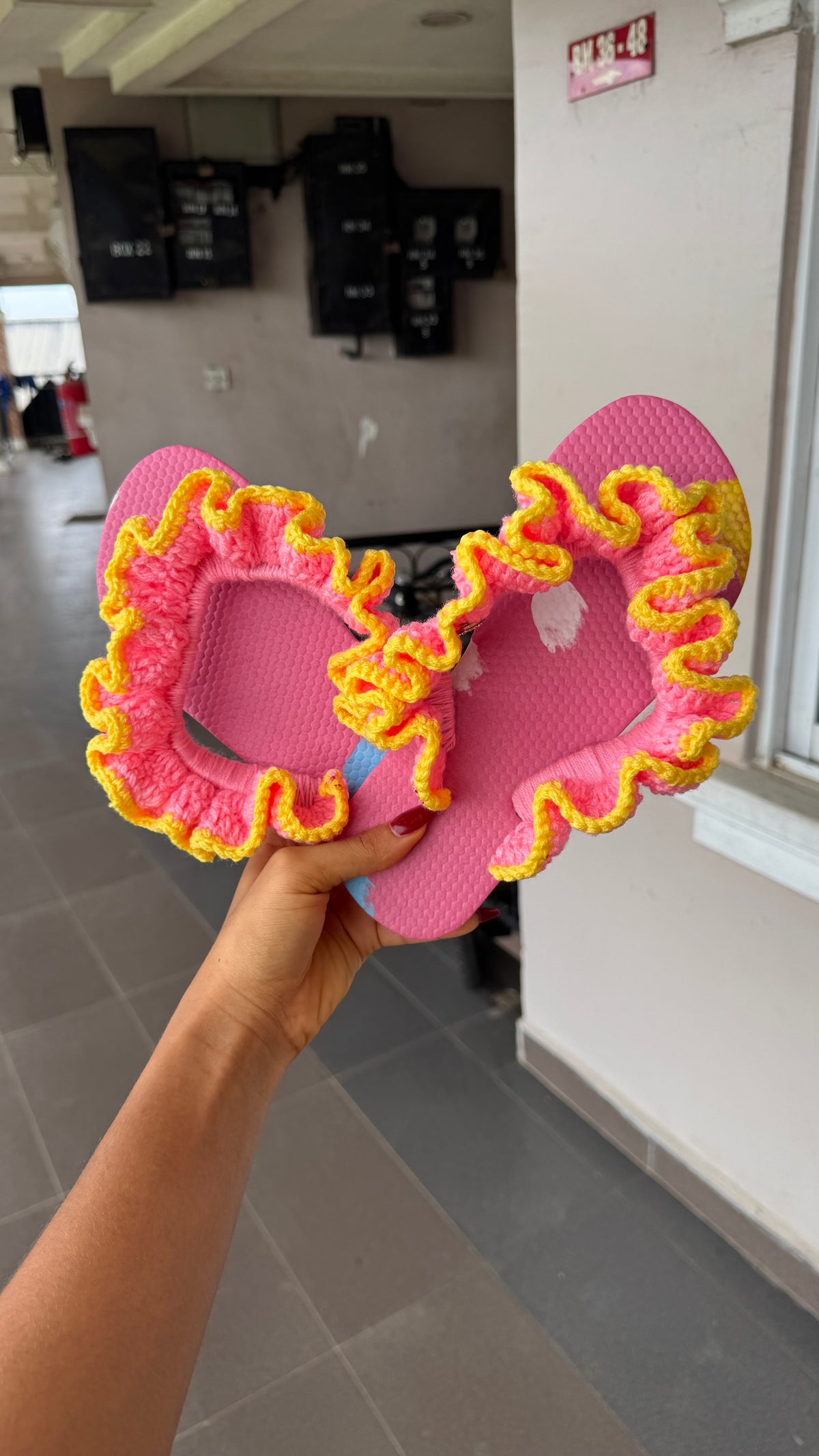 Ruffle flip flop